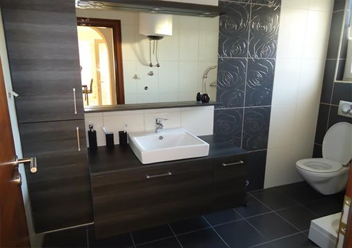 Studio B - Istaknuta slika - kupaonski namještaj