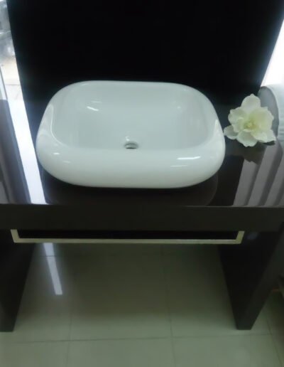 Studio B - Kupaonski namještaj 002